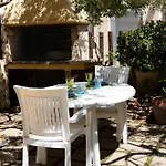 Simiri Caposchiera Con Cortile E Bbq * 빌라시미우스
