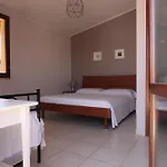 Simiri Caposchiera Con Cortile E Bbq * 빌라시미우스