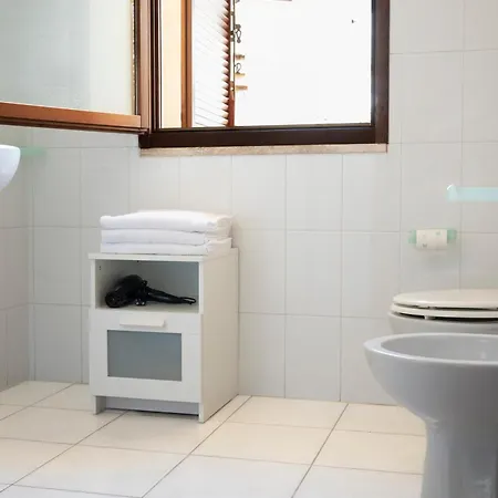 Simiri Caposchiera Con Cortile E Bbq Villasimius