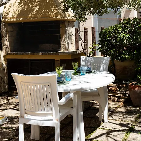 Simiri Caposchiera Con Cortile E Bbq * Villasimius