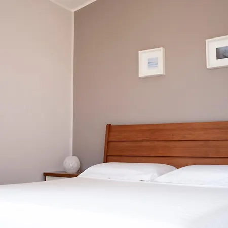 Simiri Caposchiera Con Cortile E Bbq Casa de Férias