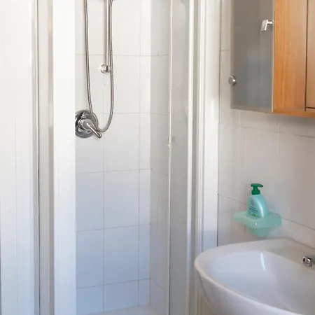 Casa de Férias Simiri Caposchiera Con Cortile E Bbq