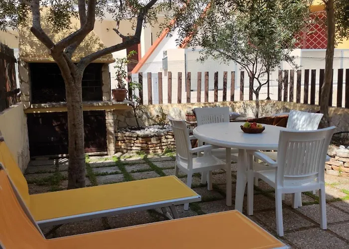 בית נופש Simiri Caposchiera Con Cortile E Bbq